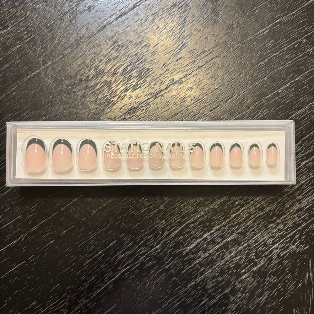 Static Nails in SoHo French—Black French Tip